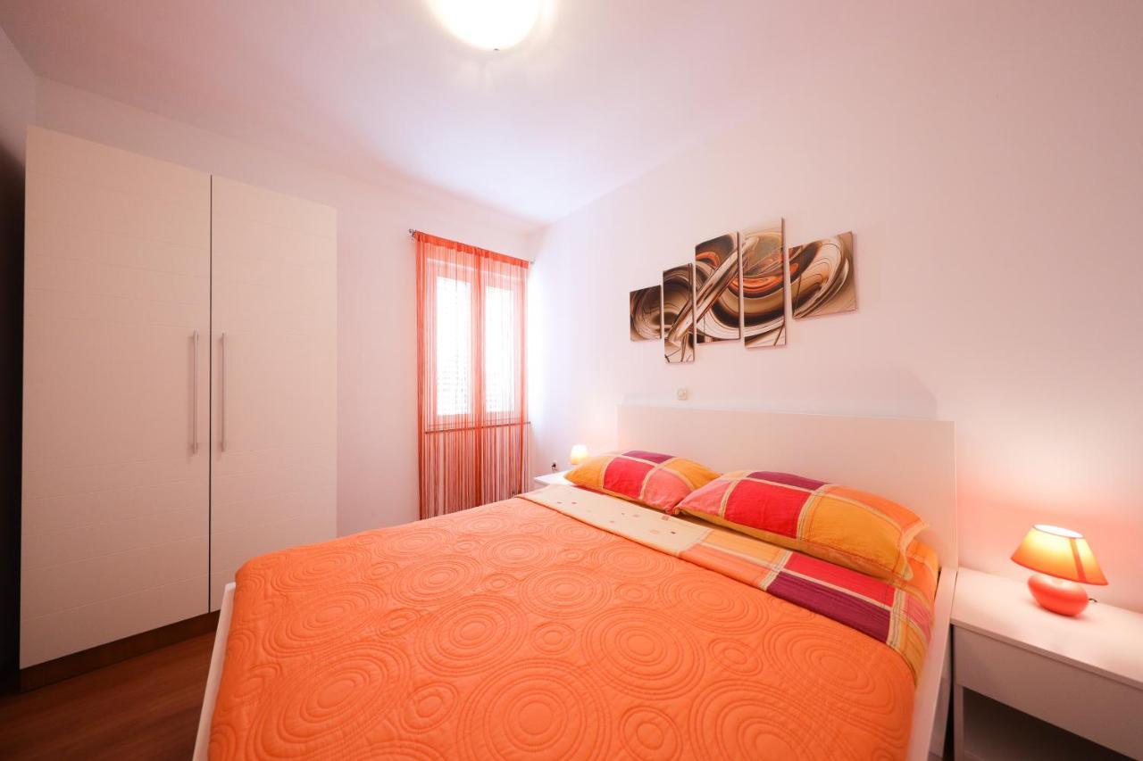 Villa Pino With Pool, Sauna & Jacuzzi Petrcane Ngoại thất bức ảnh