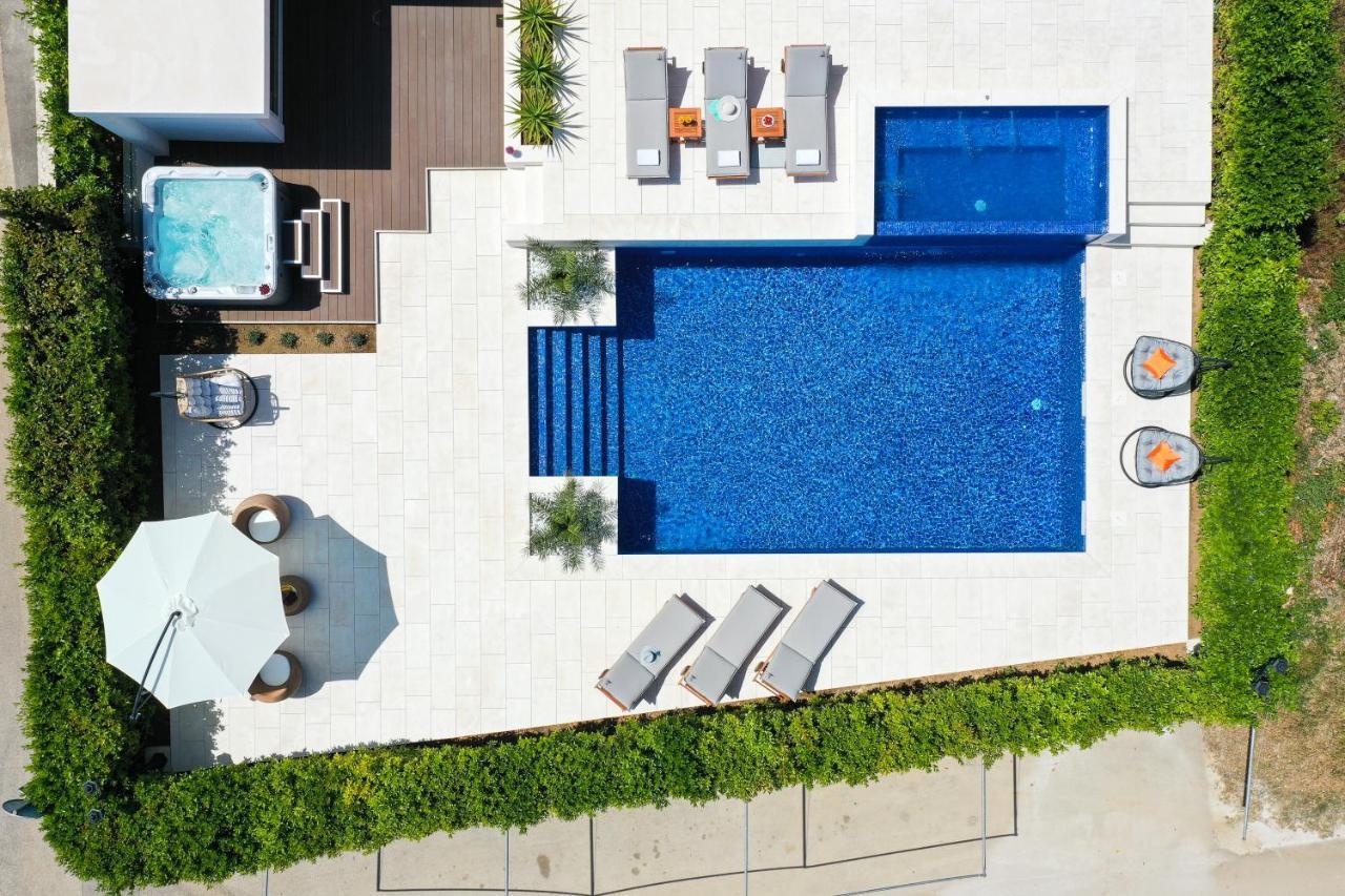 Villa Pino With Pool, Sauna & Jacuzzi Petrcane Ngoại thất bức ảnh