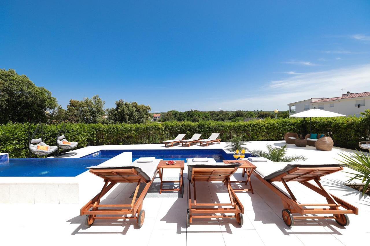 Villa Pino With Pool, Sauna & Jacuzzi Petrcane Ngoại thất bức ảnh