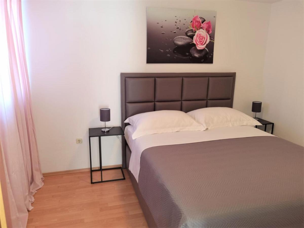 Villa Pino With Pool, Sauna & Jacuzzi Petrcane Ngoại thất bức ảnh