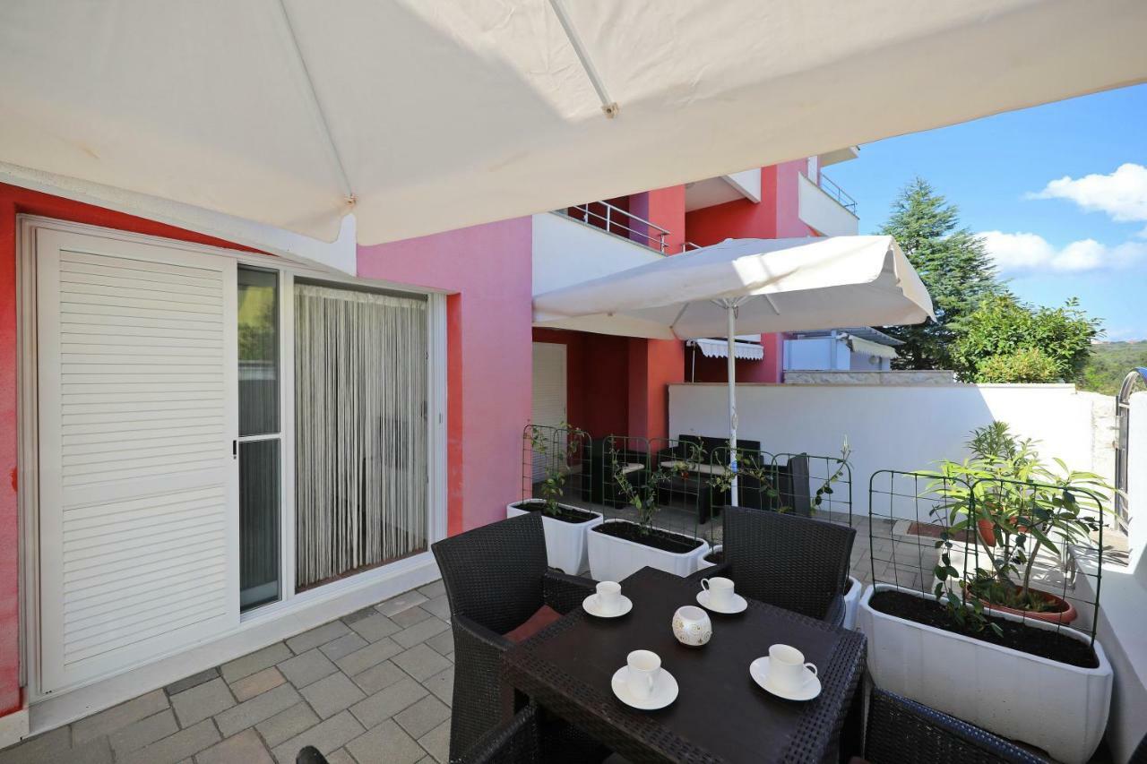 Villa Pino With Pool, Sauna & Jacuzzi Petrcane Ngoại thất bức ảnh